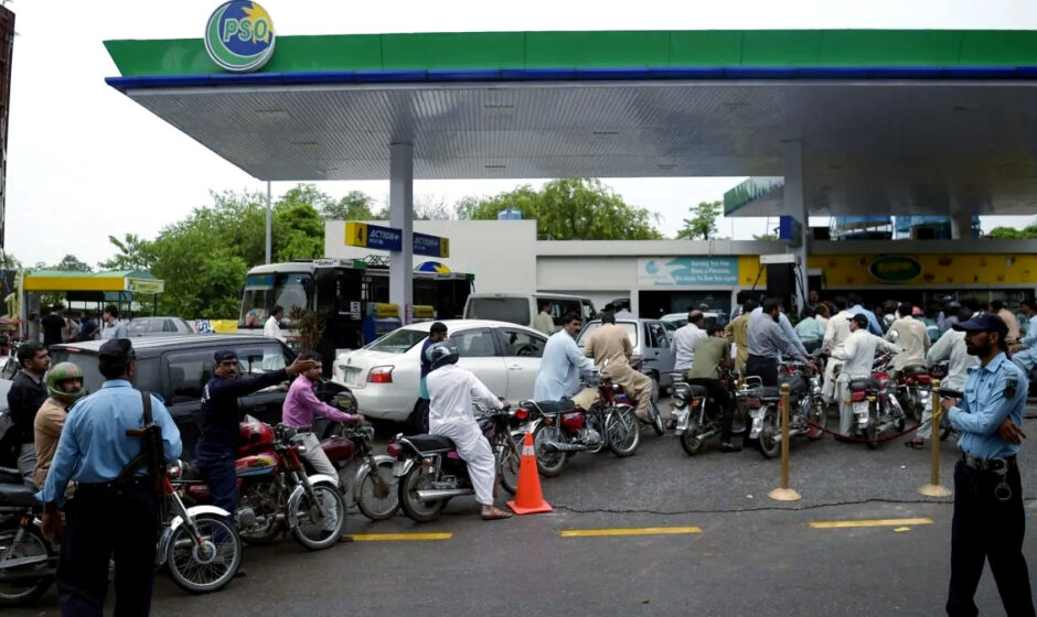 Petrol-Pump-in-Pakistan_direct-pakistan